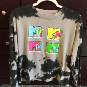 MTV cropped long sleeve tee